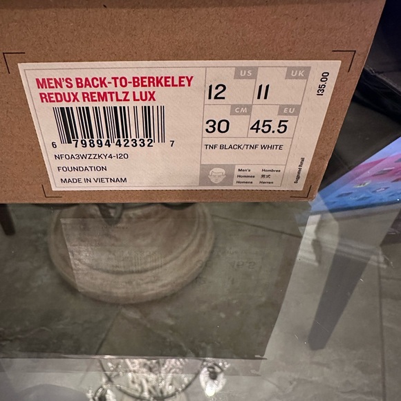 New in Box The North Face Men's Black Hiking Shoes Back to Berkeley sz 12 - Picture 12 of 12